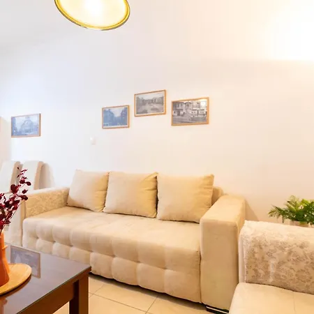 F & B Collection - 2 Bedroom Flat Thessaloniki