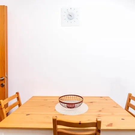 F & B Collection - 2 Bedroom Flat * Thessaloniki