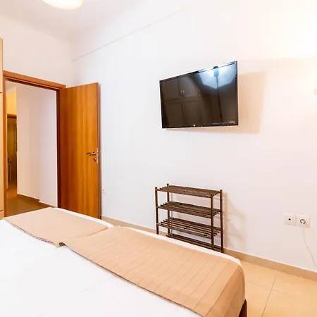 F & B Collection - 2 Bedroom Flat